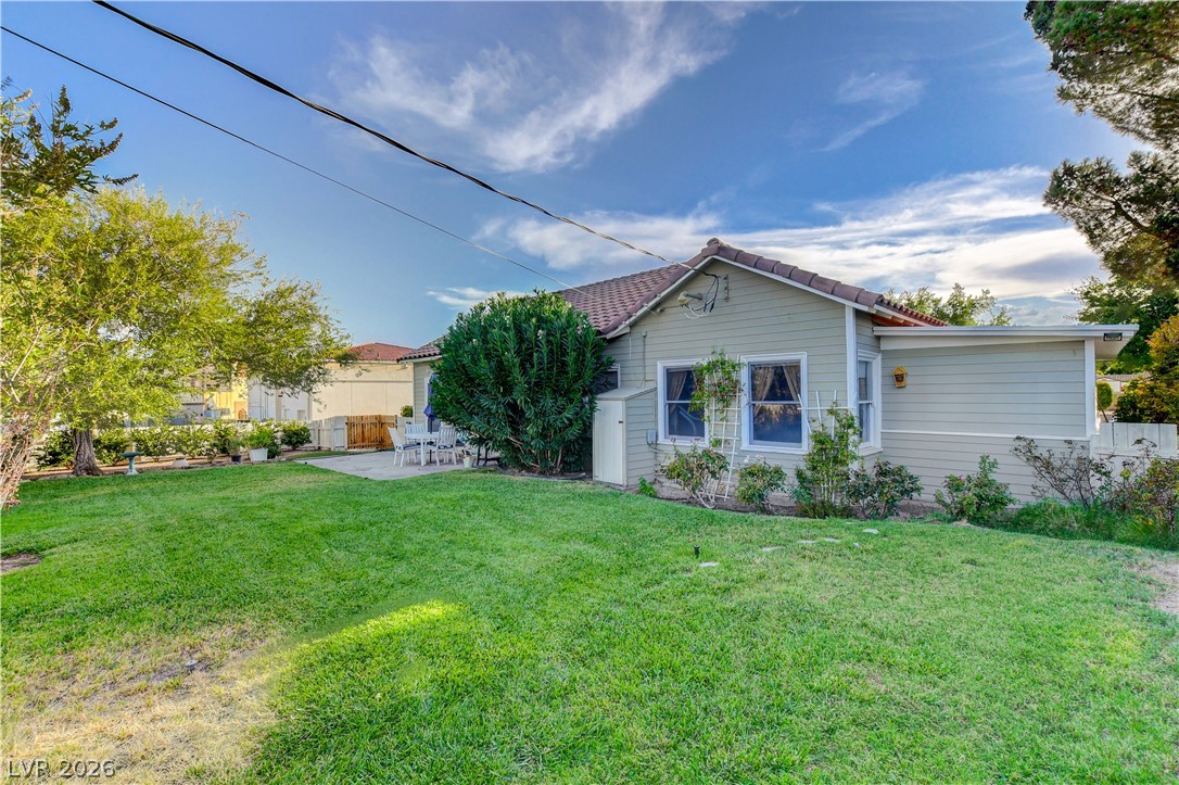 433 Ash Street Property Photo 35