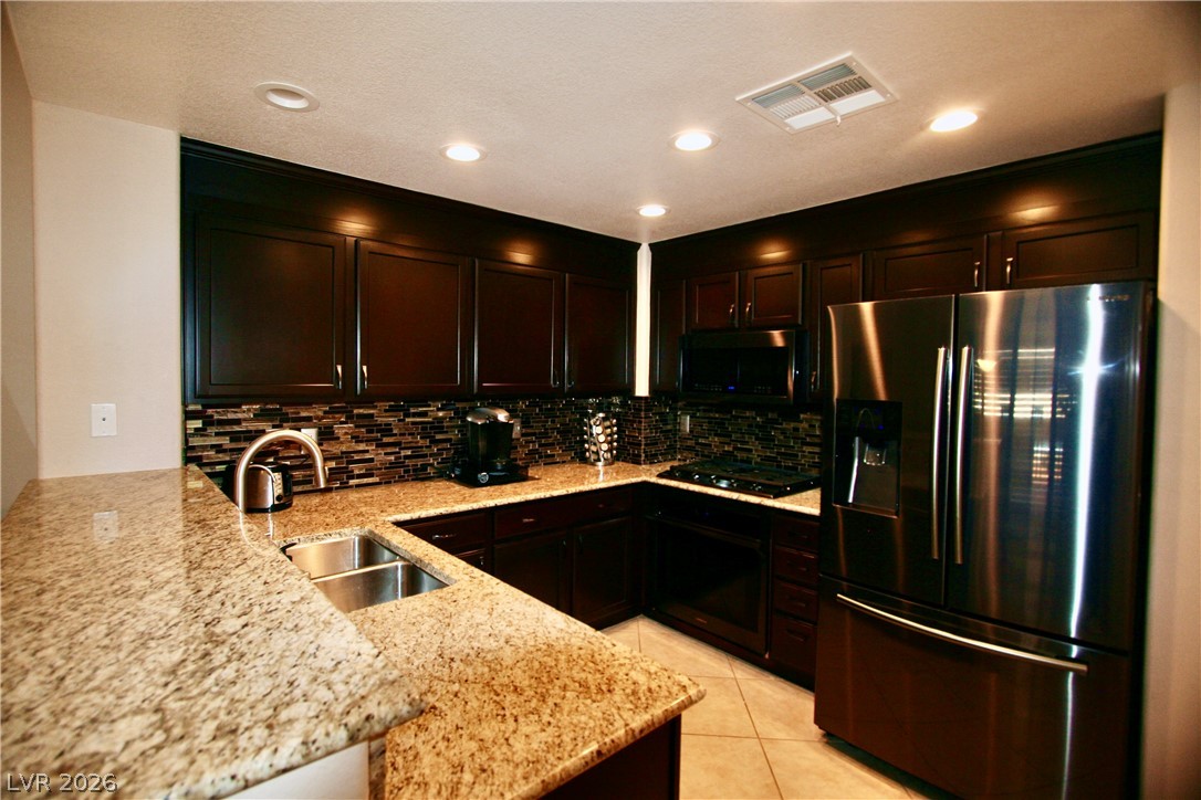 820 Canterra Street 2052 Property Photo 9