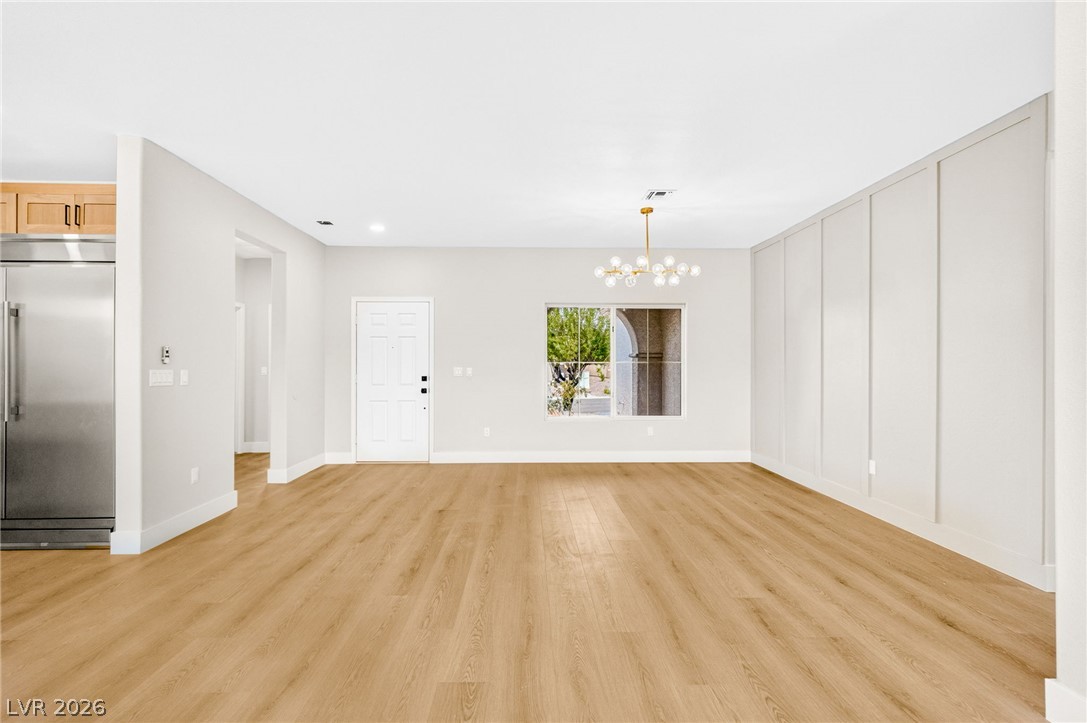 1651 Danbury Crossing Drive Property Photo 3