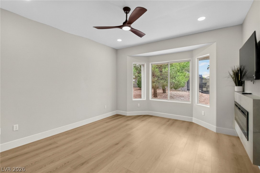 1651 Danbury Crossing Drive Property Photo 12