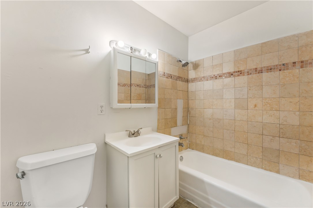 5104 Pebble Beach Boulevard A Property Photo 7