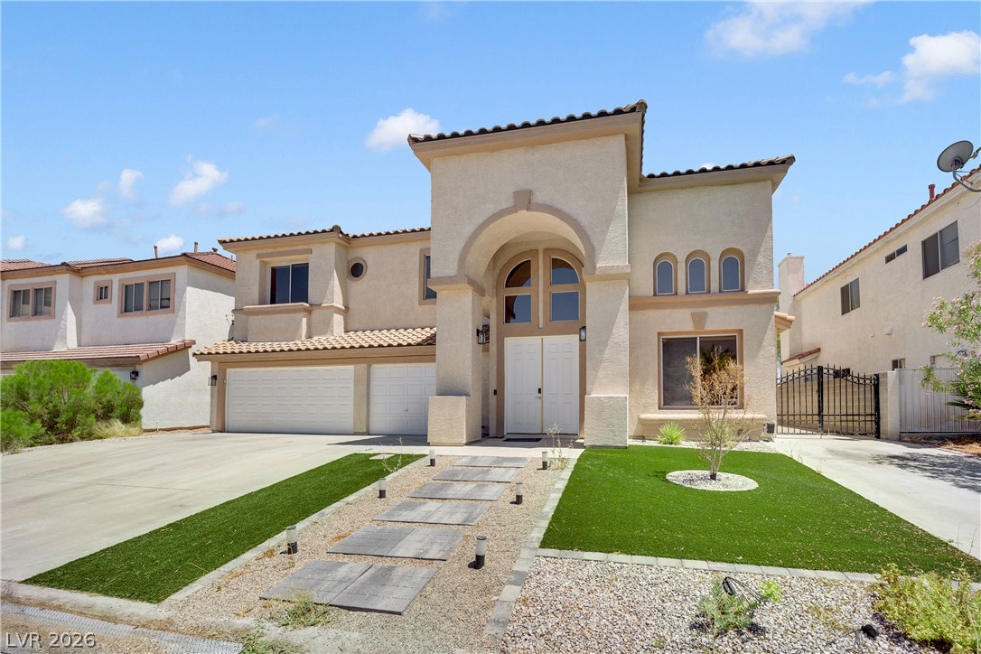 5440 Regal Peak Drive Property Photo 3