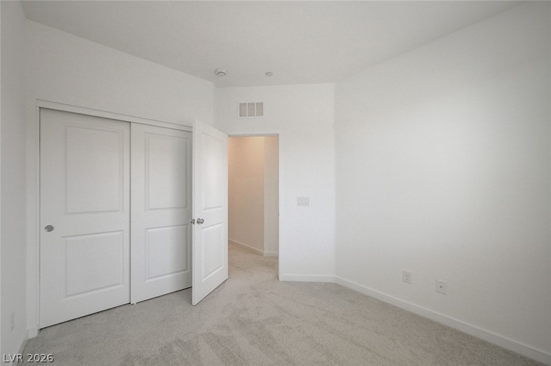 239 Freeport View Place Property Photo 13
