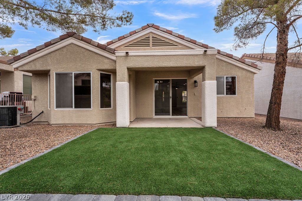 2139 Chapman Ranch Drive Property Photo 3