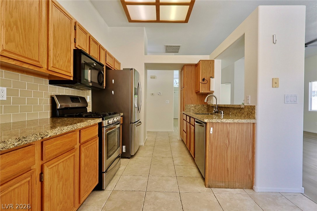 8804 Cypresswood Avenue Property Photo 9