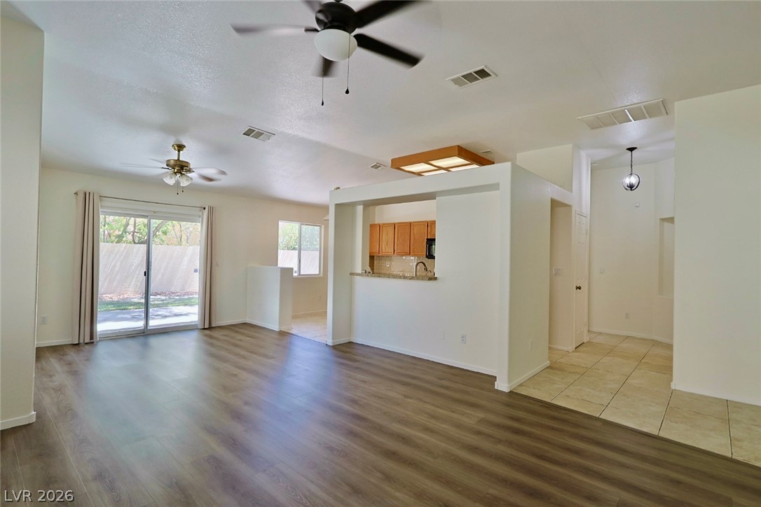 8804 Cypresswood Avenue Property Photo 13