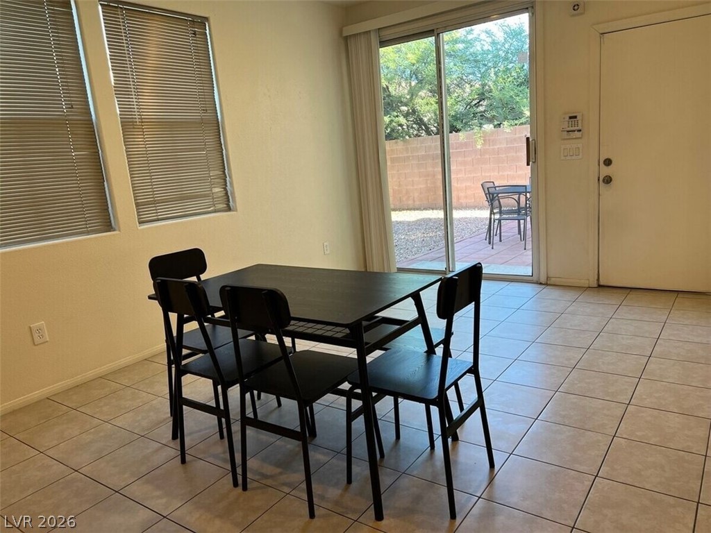3314 Cave Primrose Street Property Photo 8