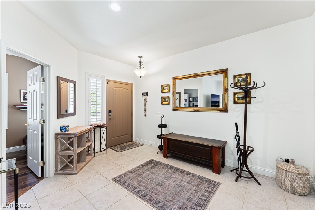 2651 Thornview Street Property Photo 6