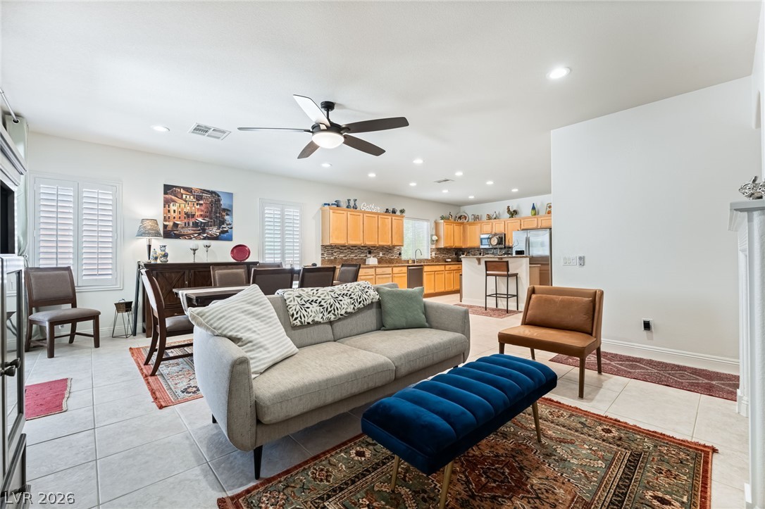 2651 Thornview Street Property Photo 17