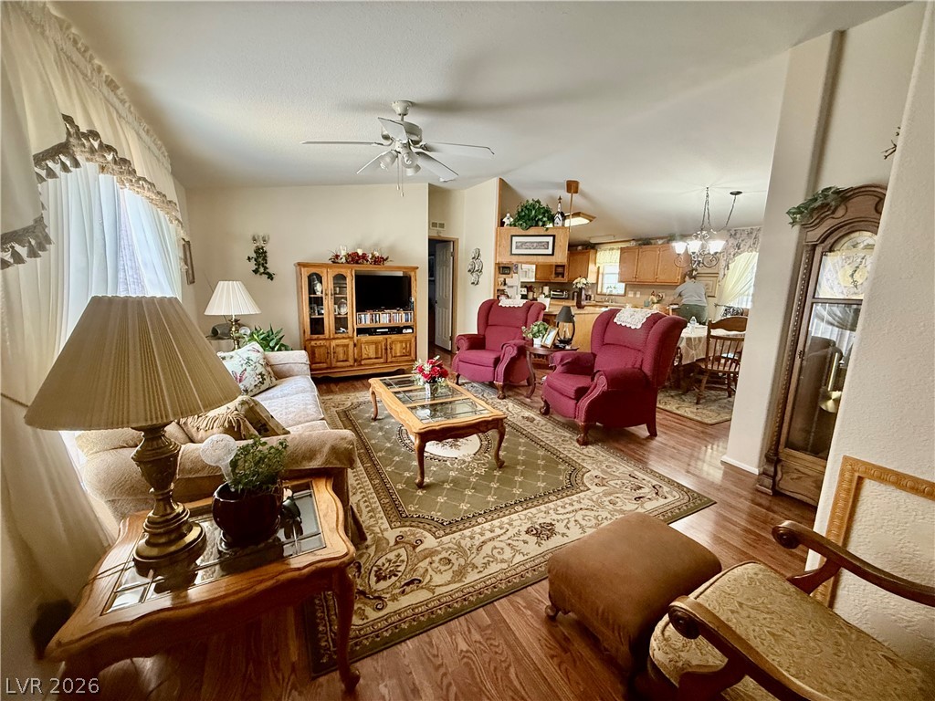 4831 East Comanche Drive Property Photo 9