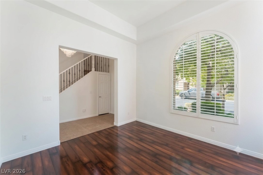 1898 Granemore Street Property Photo 8