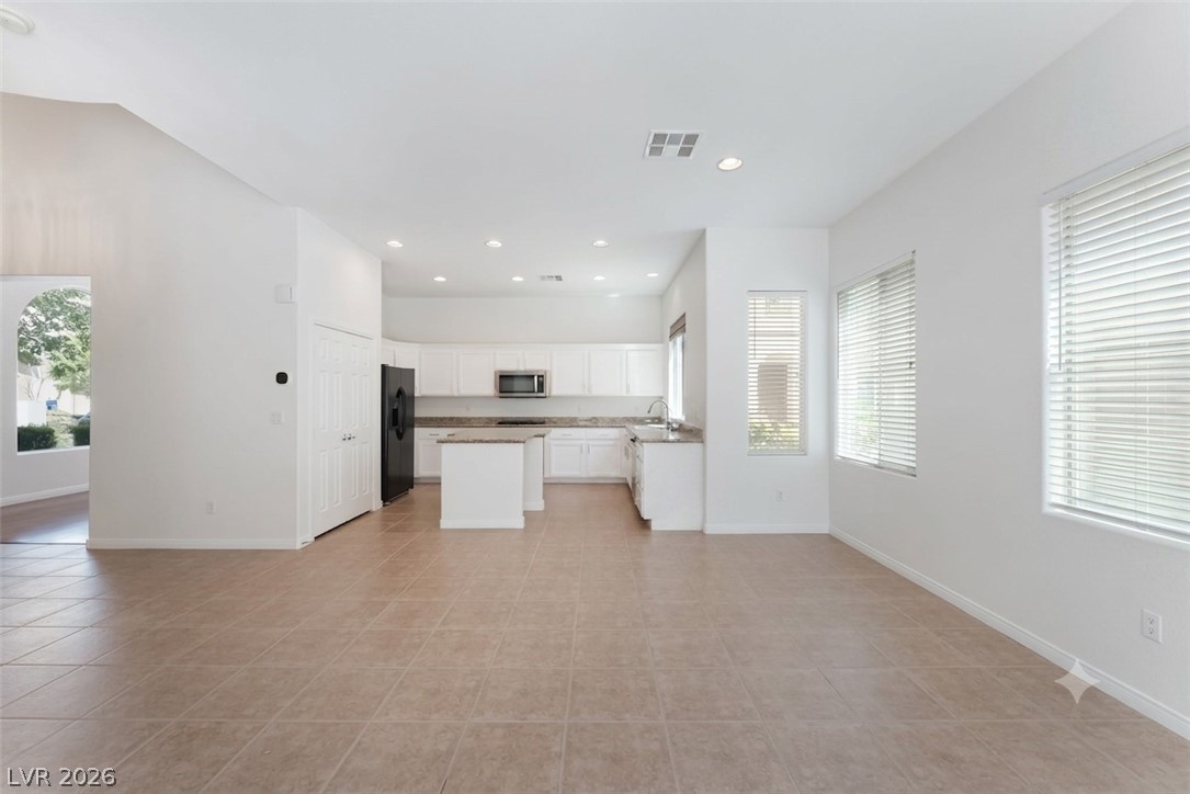 1898 Granemore Street Property Photo 9