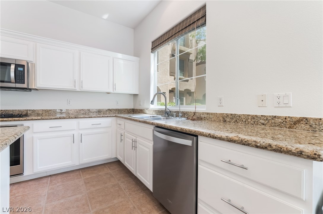 1898 Granemore Street Property Photo 13