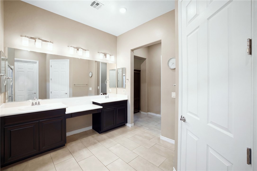 697 Otter Brook Street Property Photo 16