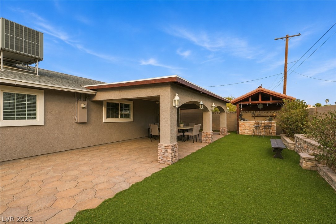 6232 Mcallister Avenue Property Photo 3