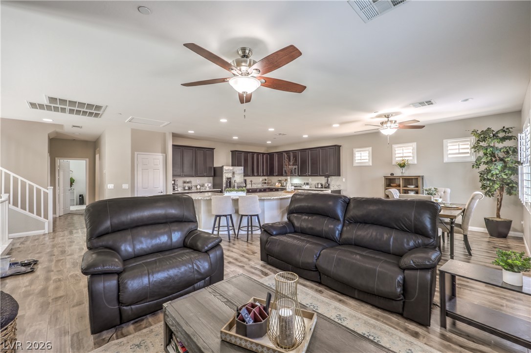913 Estes Cove Avenue Property Photo 14