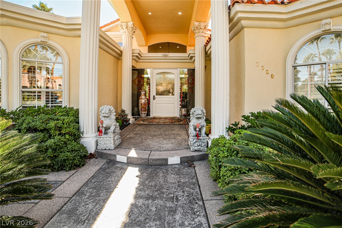 2300 Glenbrook Way Property Photo 3