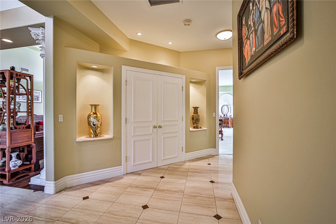 2300 Glenbrook Way Property Photo 10
