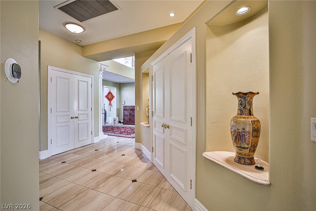2300 Glenbrook Way Property Photo 11