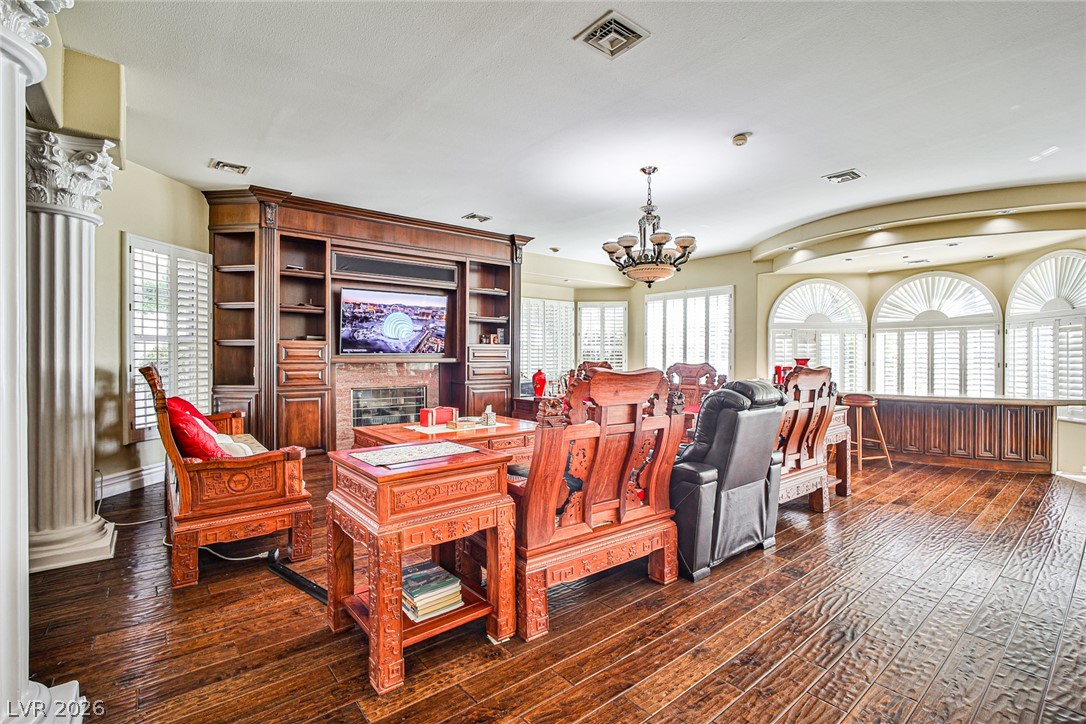 2300 Glenbrook Way Property Photo 47