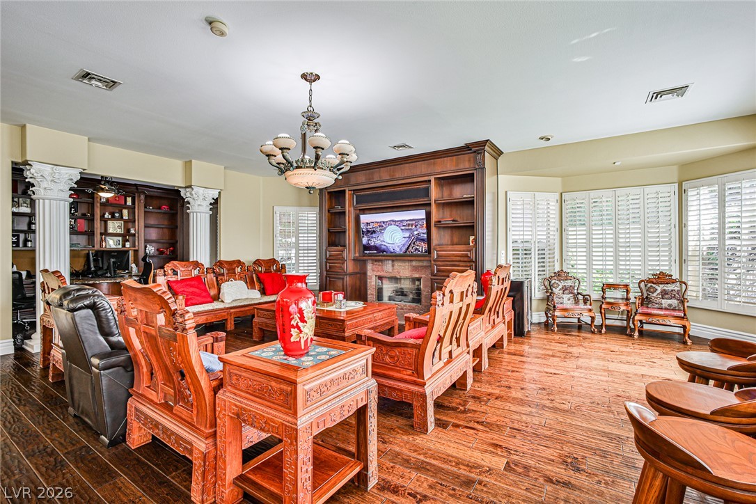 2300 Glenbrook Way Property Photo 48