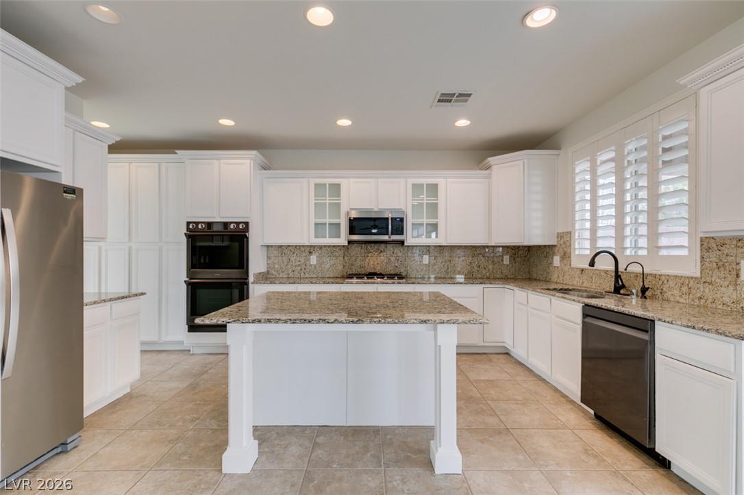 8676 Moreno Mountain Avenue Property Photo 10