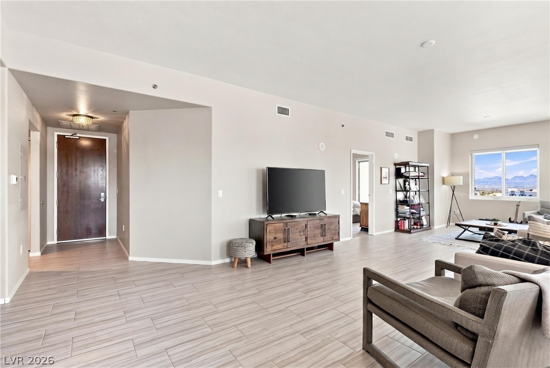 8255 Las Vegas Boulevard 610 Property Photo 15