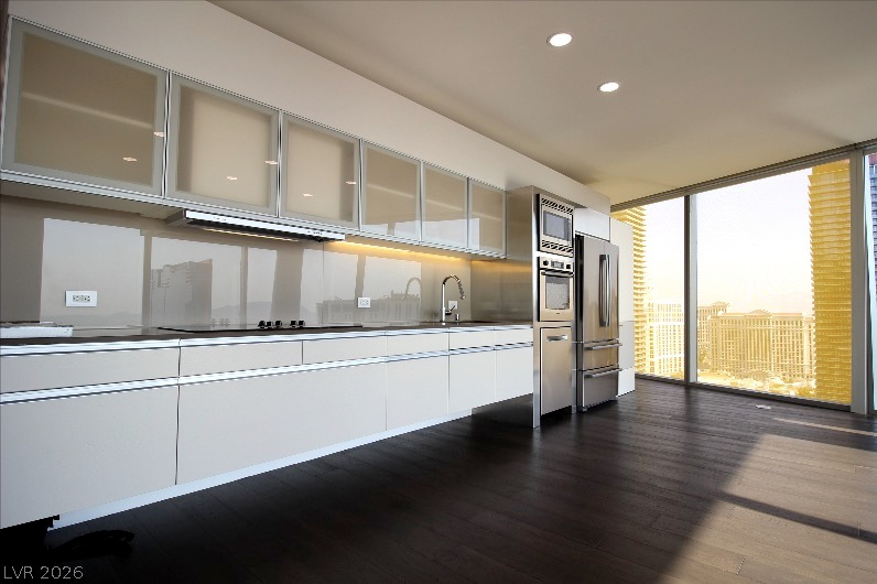 3722 Las Vegas Boulevard 3004 Property Photo 2