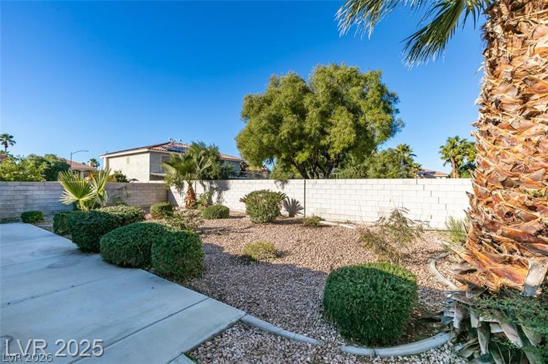 1682 Graystone Canyon Avenue Property Photo 17