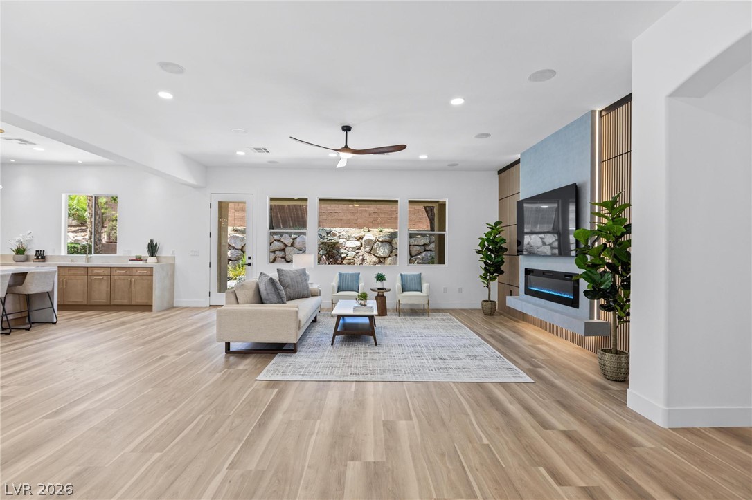 65 Twilight Rose Street Property Photo 2