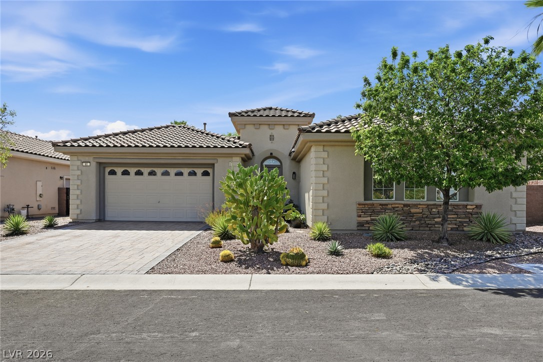 65 Twilight Rose Street Property Photo 8