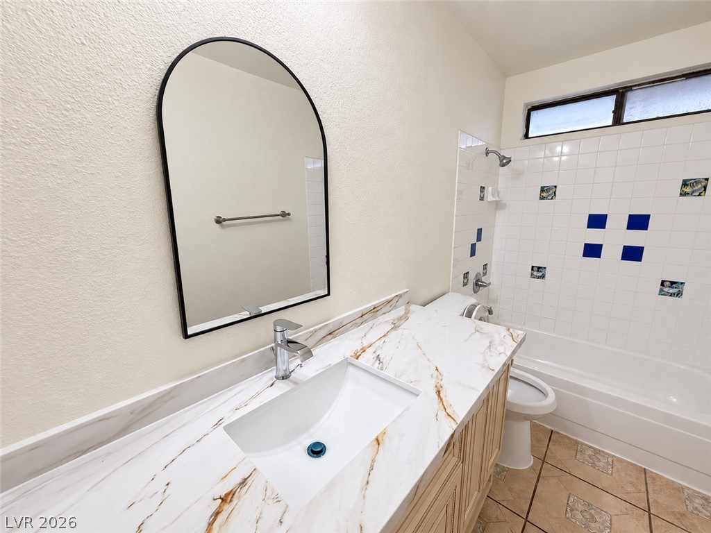 6544 Hartwood Road Property Photo 3