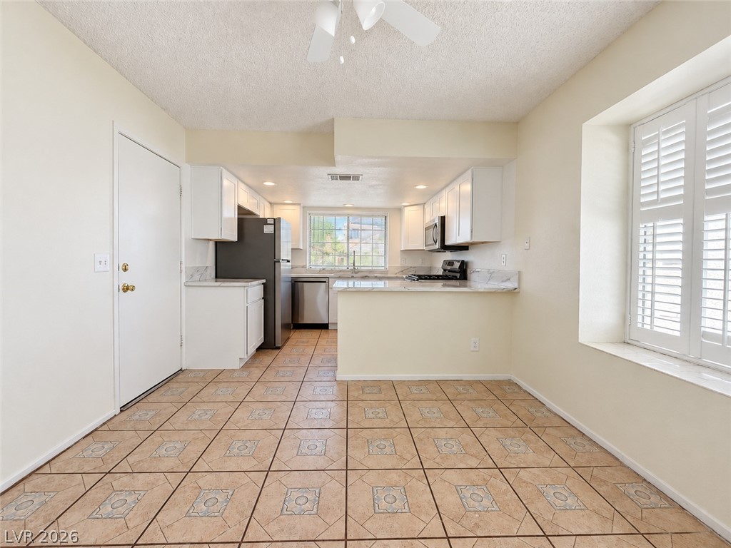 6544 Hartwood Road Property Photo 5