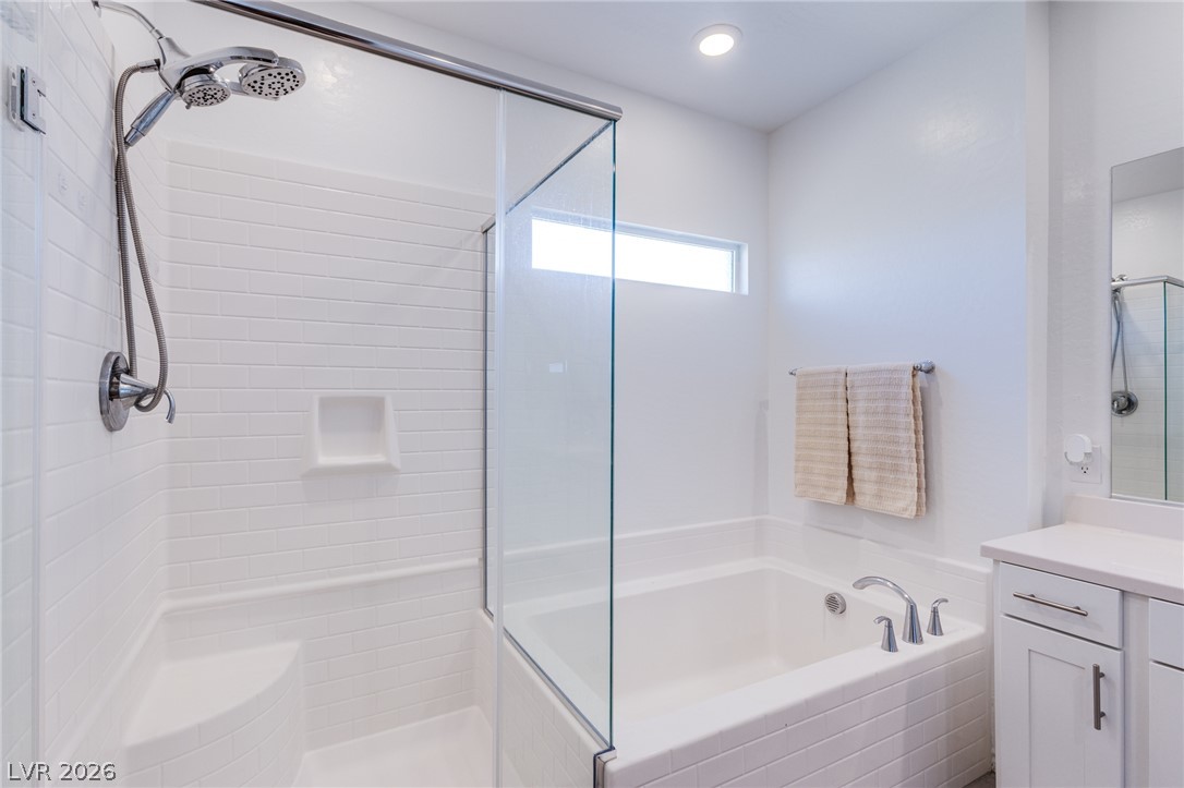 10080 Desert Azure Street Property Photo 22