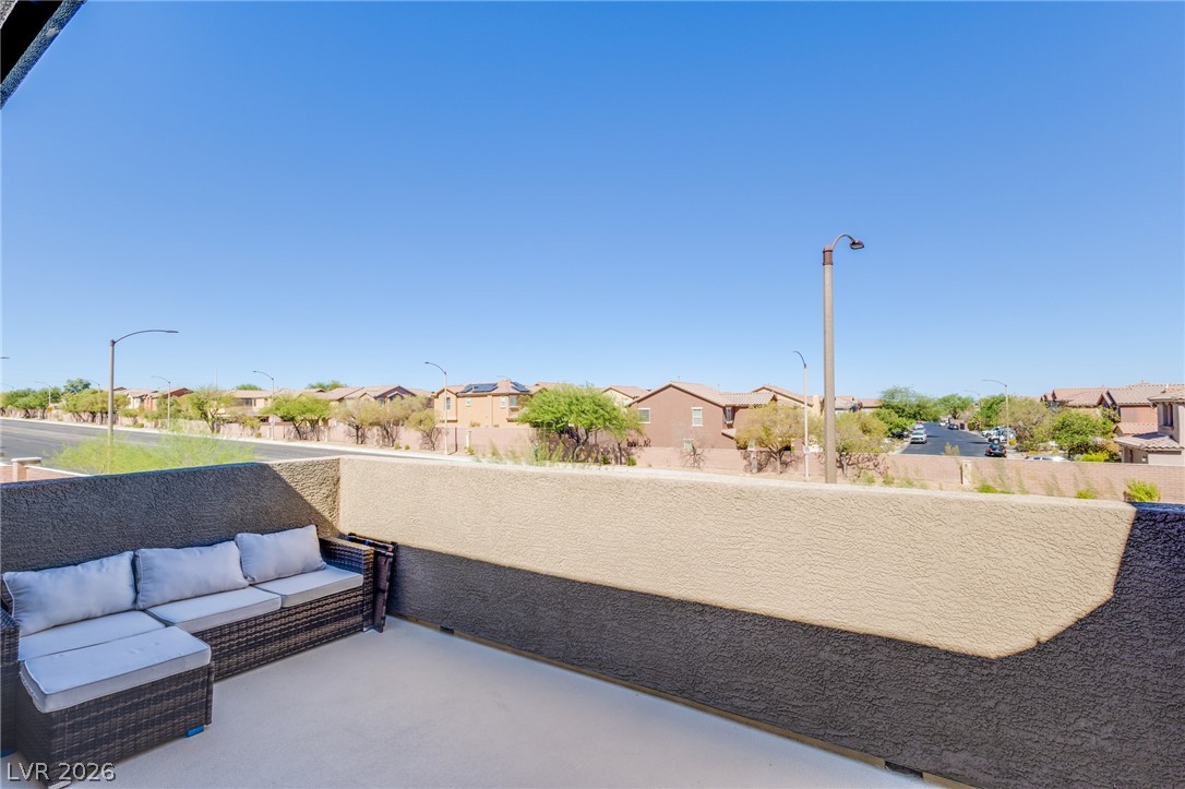 10080 Desert Azure Street Property Photo 32