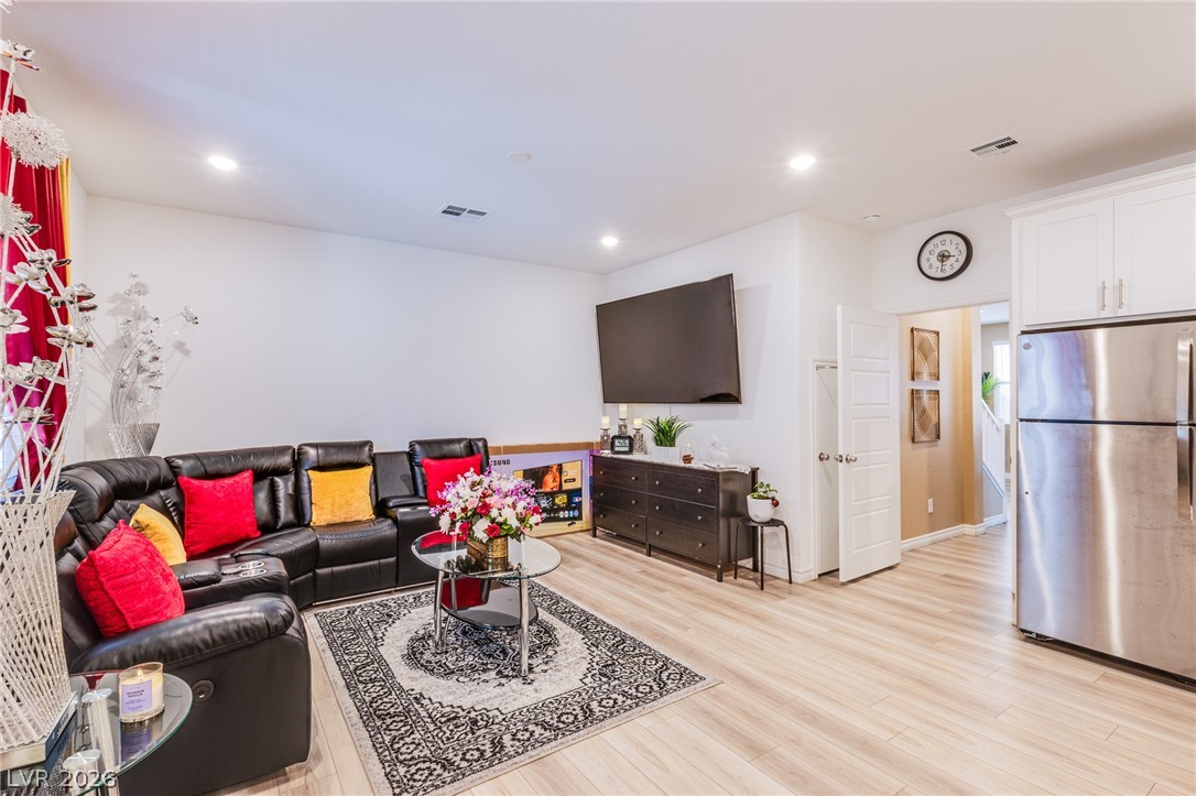 10080 Desert Azure Street Property Photo 37
