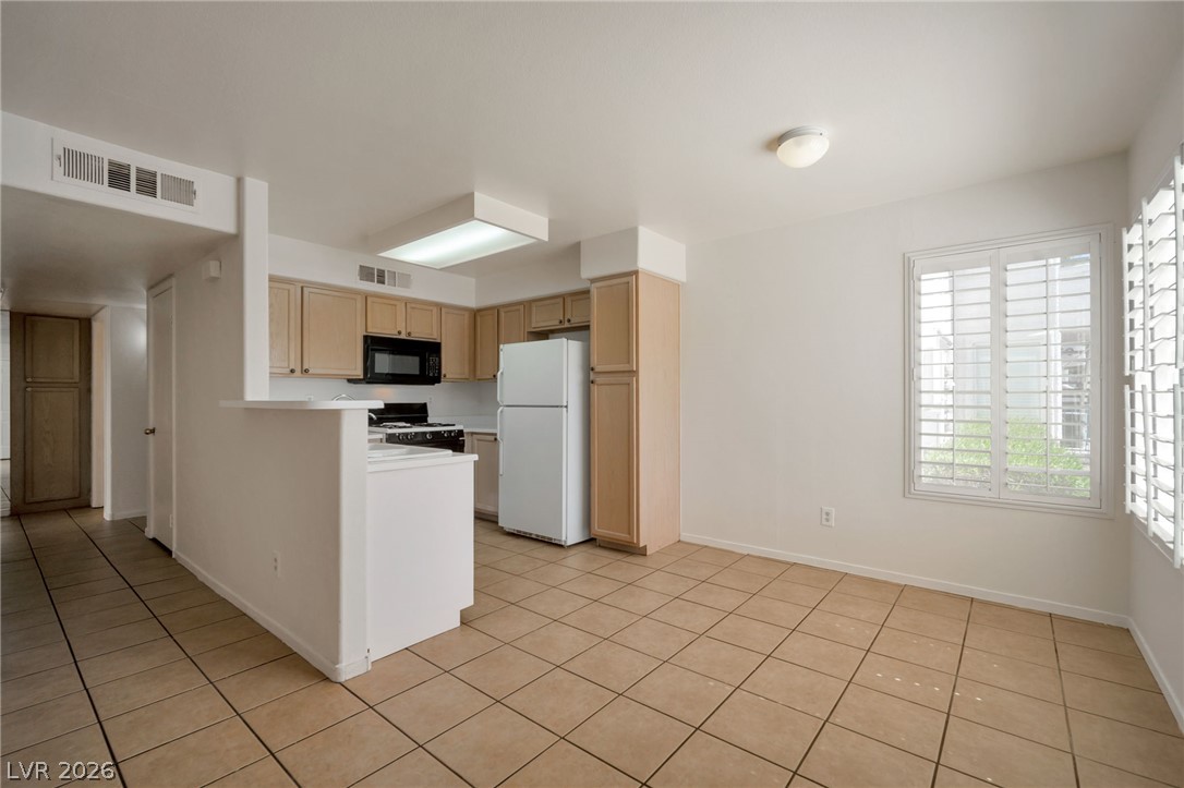 3046 Tarpon Drive 101 Property Photo 3