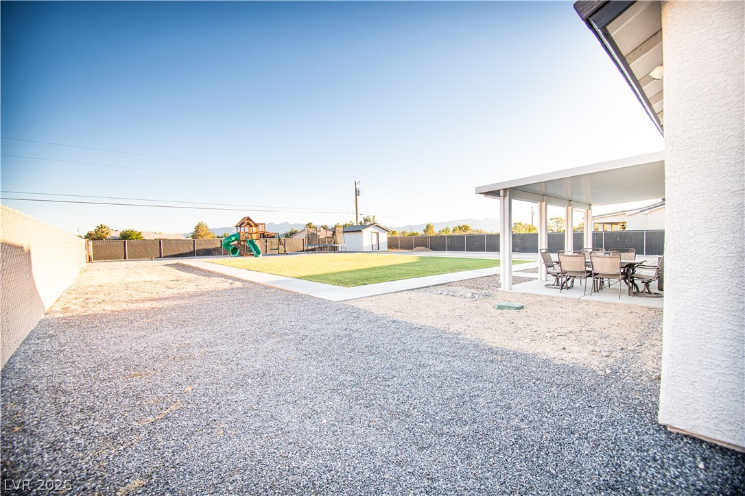 1151 East Blackhorn Property Photo 34