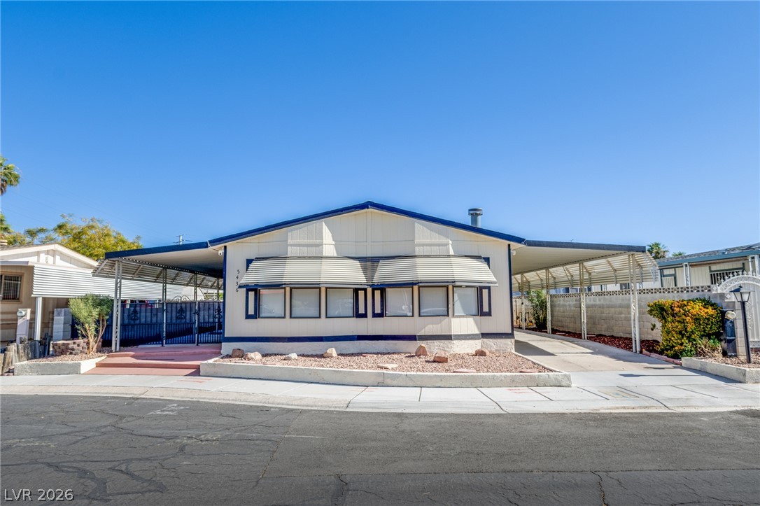 5436 Tres Piedras Road Property Photo 3