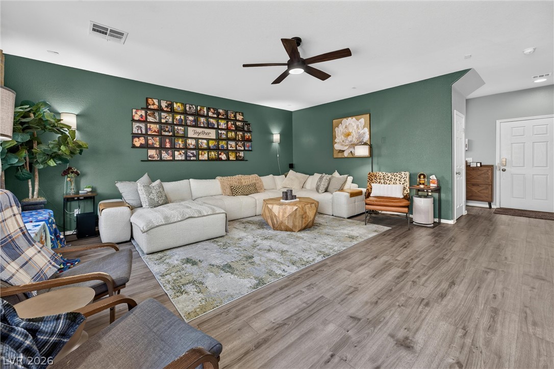 6684 Mojave Blush Drive Property Photo 12
