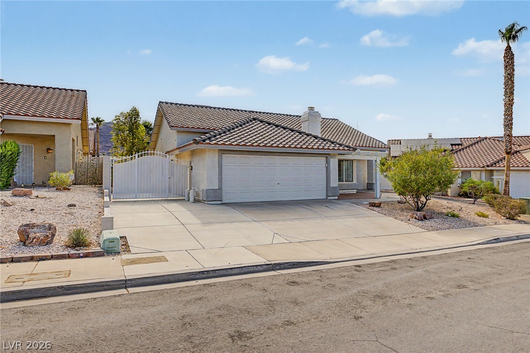 825 Cypress Pines Way Property Photo 1