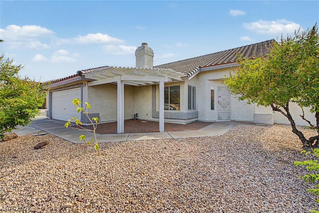 825 Cypress Pines Way Property Photo 4