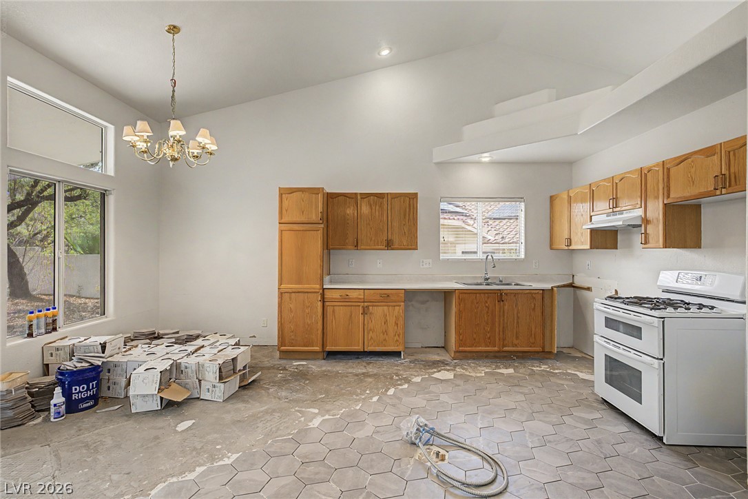 825 Cypress Pines Way Property Photo 16