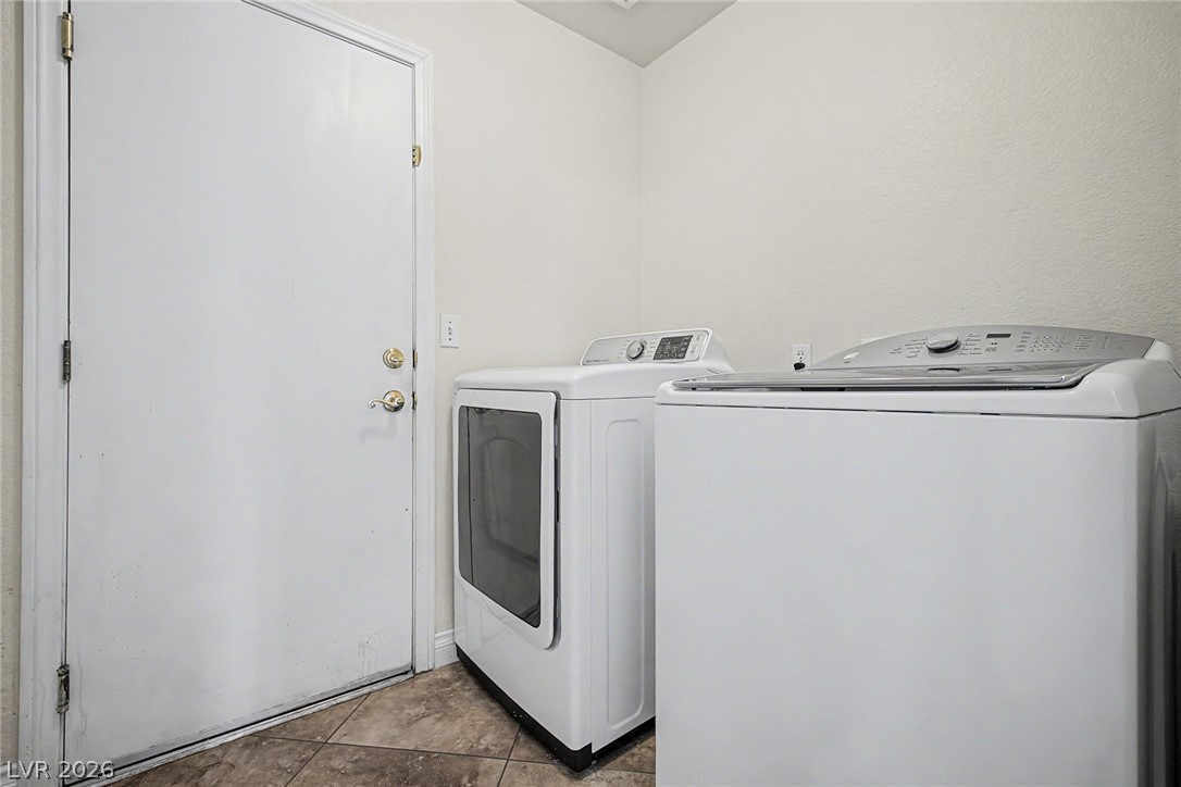 825 Cypress Pines Way Property Photo 31