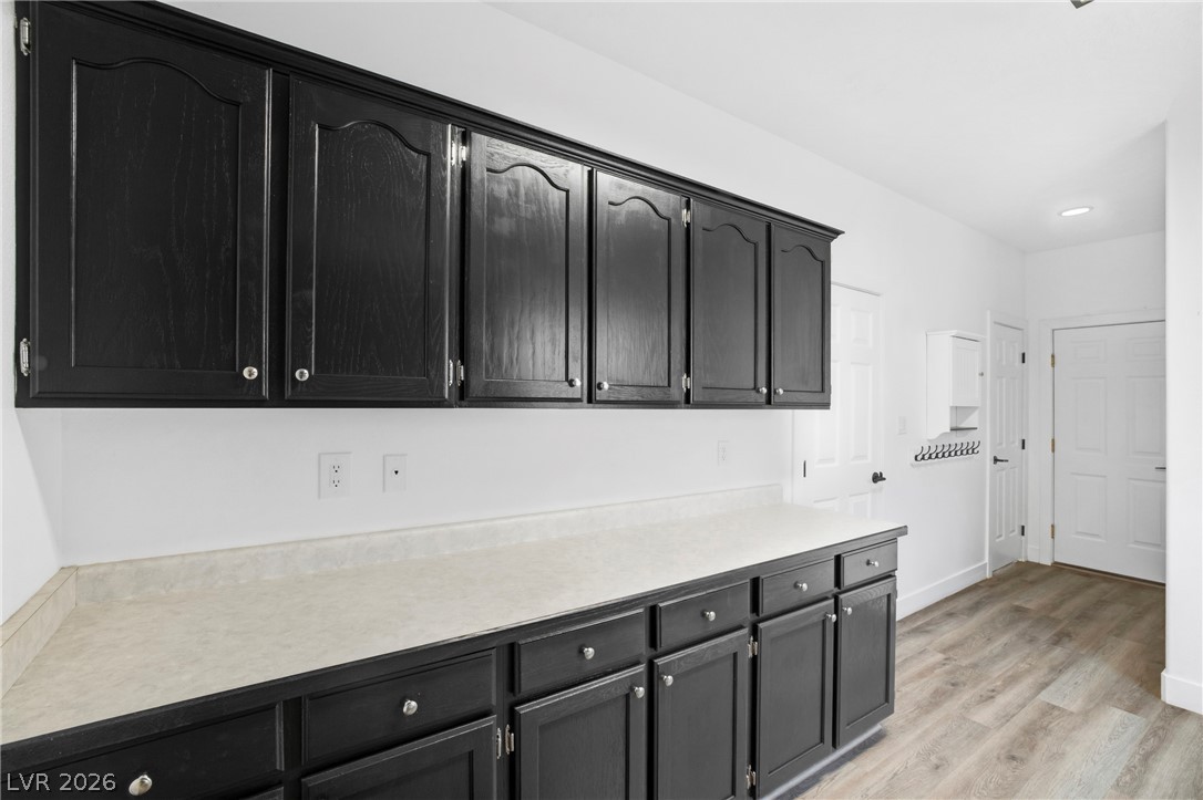 1352 Lake Valley Drive Property Photo 13