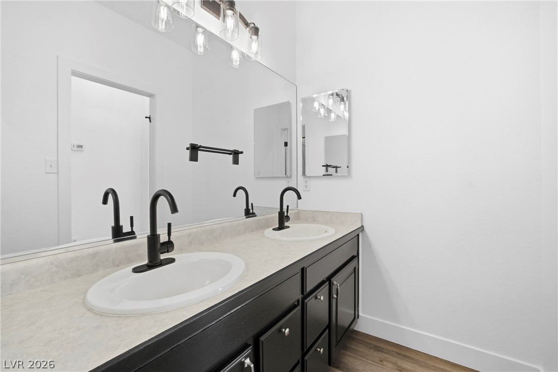 1352 Lake Valley Drive Property Photo 20