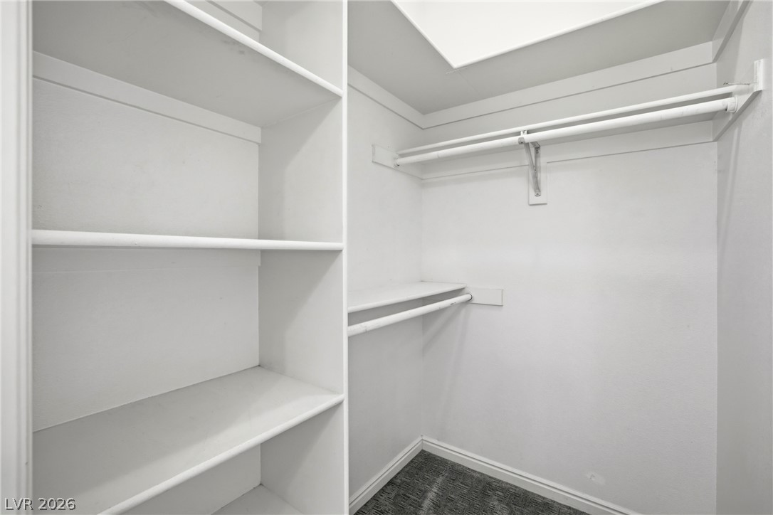 1352 Lake Valley Drive Property Photo 23