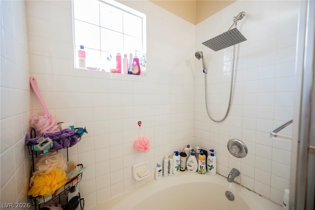 1541 Tillman Falls Avenue Property Photo 27