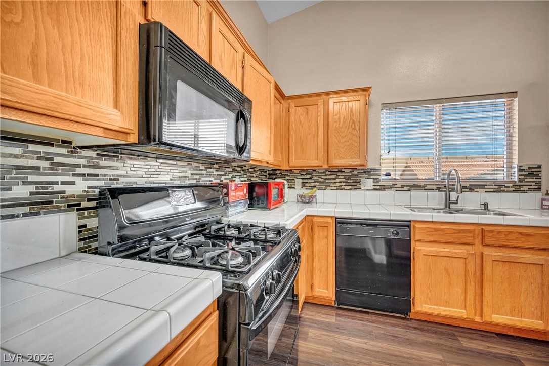 902 Big Horn Street Property Photo 19