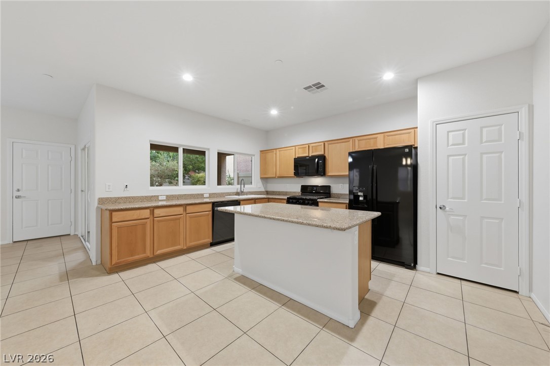 1872 Foro Romano Street Property Photo 7
